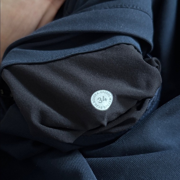 Lululemon Athletica Commission Classic-Fit Pant size 34 - Picture 10 of 10